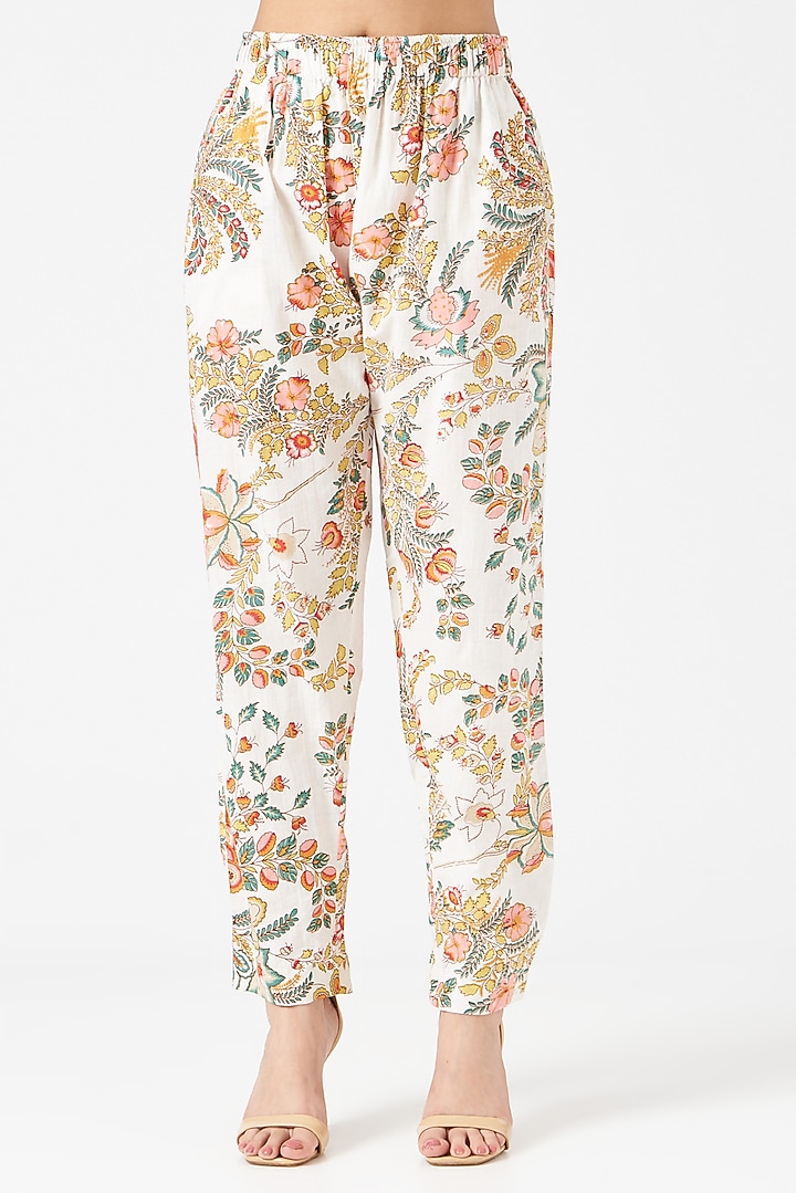 White Floral Printed Kurta Set by Pranay Baidya at Pernia's Pop Up Shop