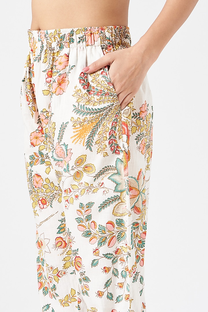 White Floral Printed Kurta Set by Pranay Baidya at Pernia's Pop Up Shop