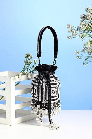 Black Embroidered Potli by Puro Cosa