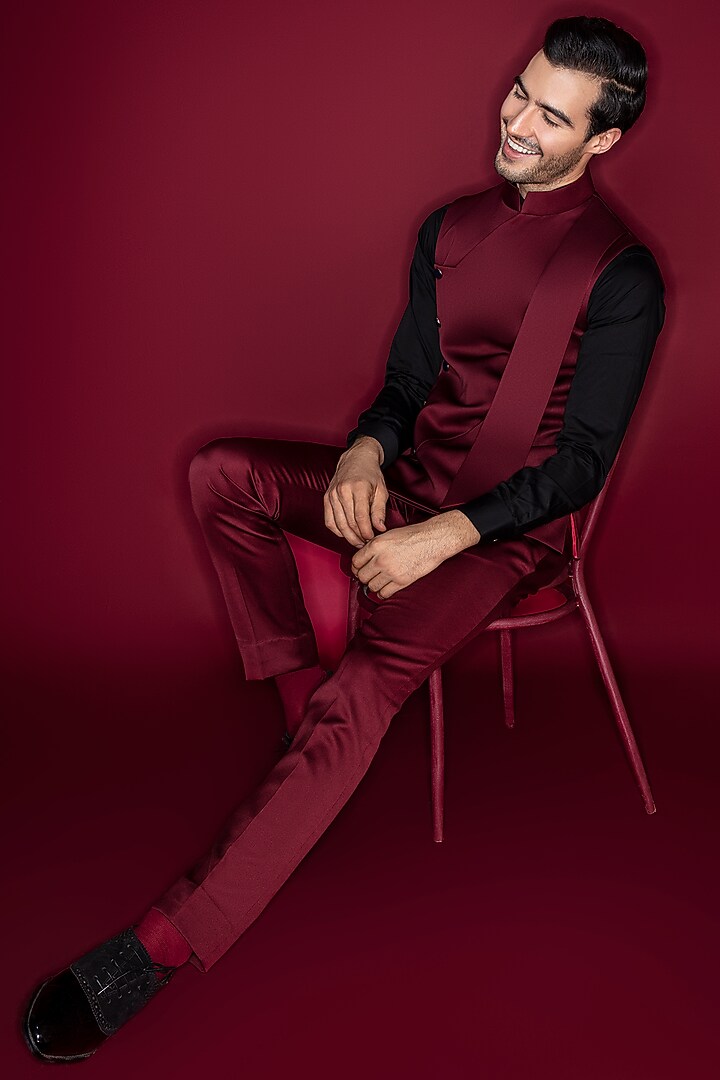 Maroon Satin Panelled Bundi Jacket by Prima Czar at Pernia's Pop Up Shop