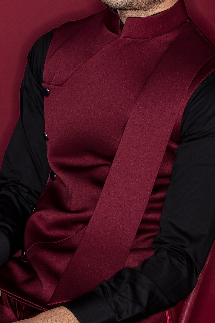 Maroon Satin Panelled Bundi Jacket by Prima Czar at Pernia's Pop Up Shop