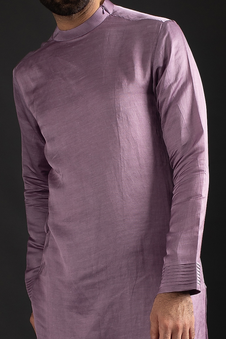 Purple Linen Satin Kurta by Prima Czar at Pernia's Pop Up Shop