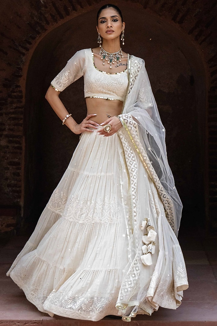 Off-White Chanderi Silk Embroidered Wedding Lehenga Set by PREEVIN at Pernia's Pop Up Shop