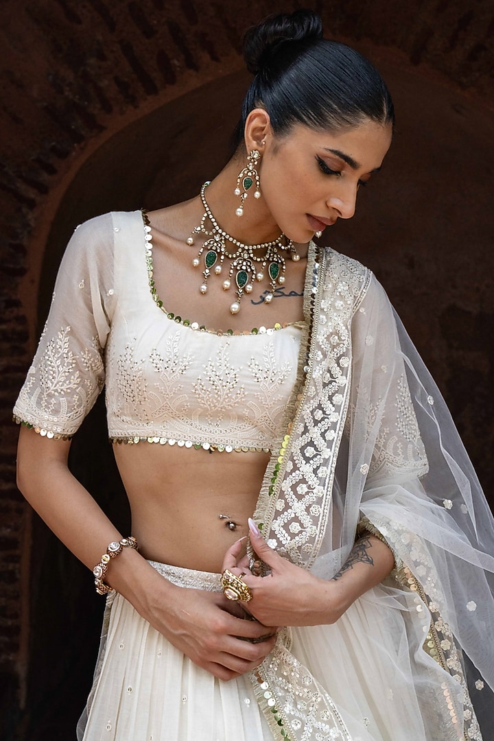 Off-White Chanderi Silk Embroidered Wedding Lehenga Set by PREEVIN at Pernia's Pop Up Shop