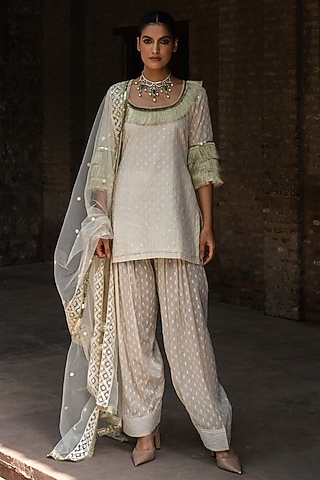 Off-White Cotton Sheer Mulmul Embroidered Kurta Set by PREEVIN