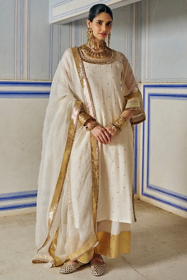 Ivory Chanderi Silk Mukaish Handwork Straight Kurta Set by PREEVIN at Pernia's Pop Up Shop