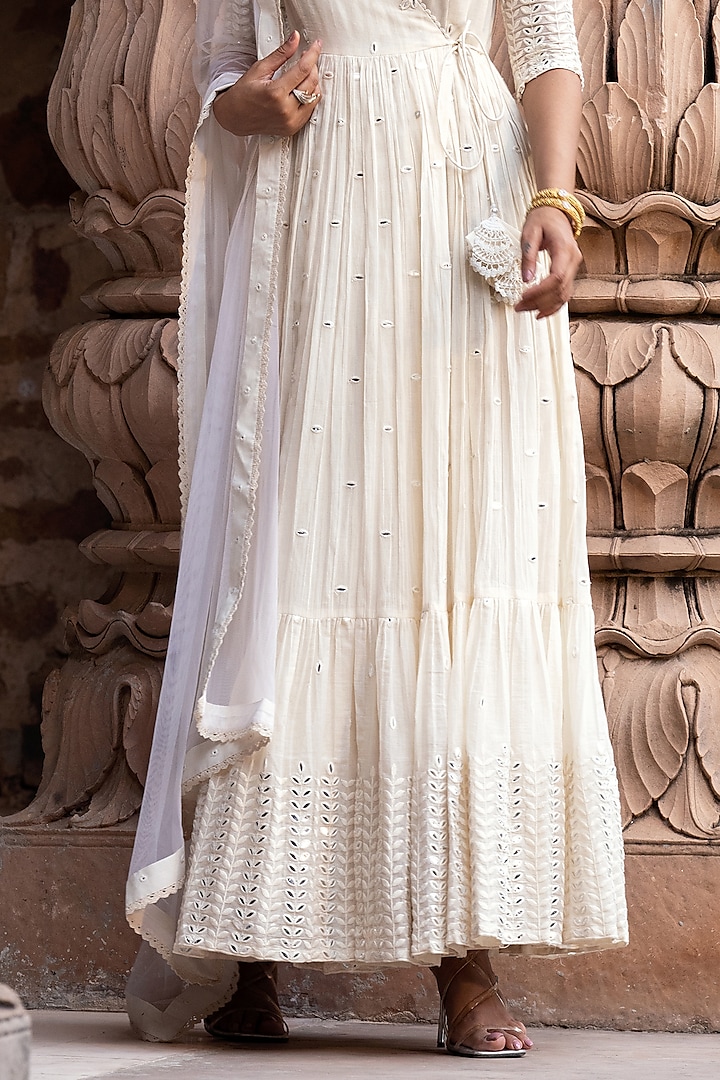 Off-White Cotton Mulmul Thread & Mirror Work Angrakha Anarkali Set by PREEVIN at Pernia's Pop Up Shop