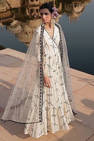 Black & White Cotton Mulmul Thread Embroidered Angrakha Kurta Set by PREEVIN