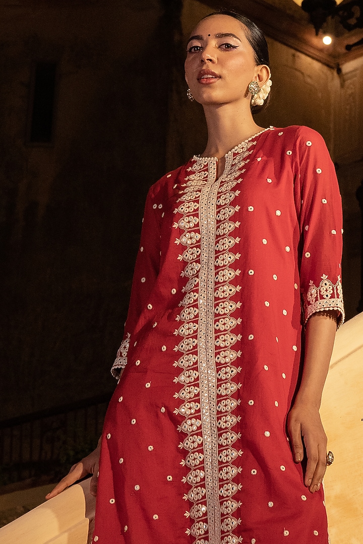 Red Cotton Mulmul Thread & Mirror Work Kurta Set by PREEVIN at Pernia's Pop Up Shop
