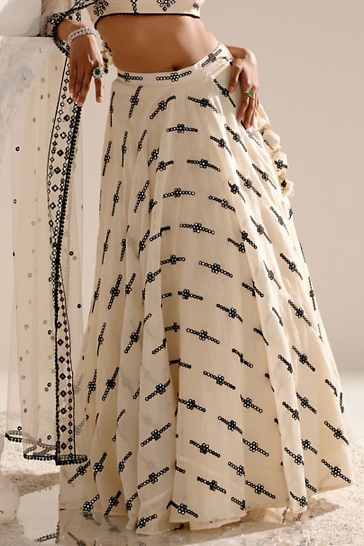 Black & White Cotton Mulmul Mirror Work Lehenga Set by PREEVIN at Pernia's Pop Up Shop