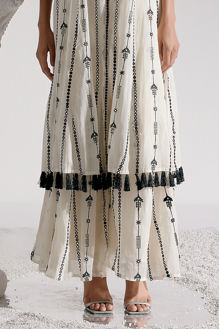 Black & White Mulmul Thread & Mirror Work Jacket Set by PREEVIN at Pernia's Pop Up Shop