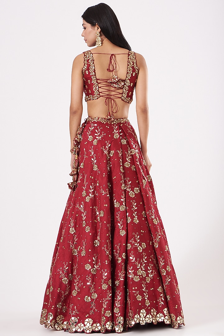 Fuchsia Embroidered Bridal Lehenga Set by Prevasu at Pernia's Pop Up Shop
