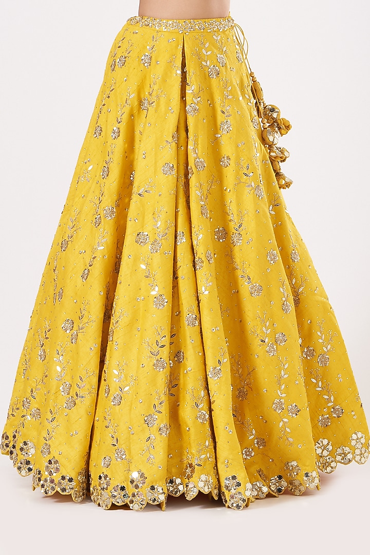 Dandelion Yellow Embroidered Bridal Lehenga Set by Prevasu at Pernia's Pop Up Shop