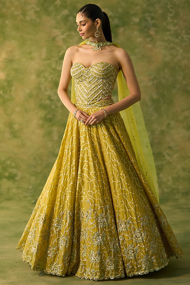 Yellow Chanderi Brocade Embellished Bridal Lehenga Set by Prevasu at Pernia's Pop Up Shop