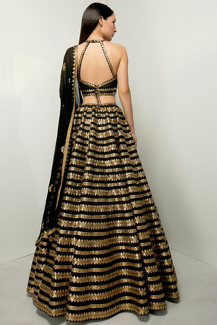 Black Embroidered Wedding Lehenga Set by Prevasu at Pernia's Pop Up Shop