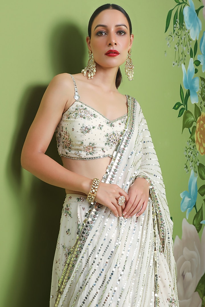 Off-White Embroidered Bridal Lehenga Set by Prevasu at Pernia's Pop Up Shop