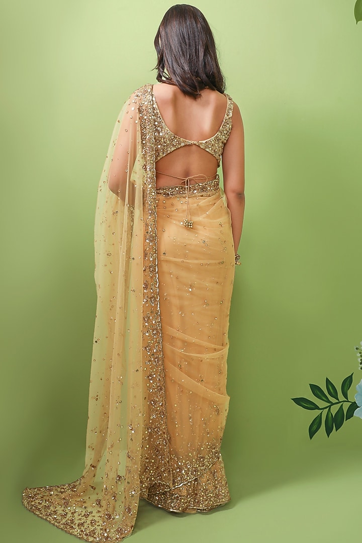 Gold Embroidered Reception Saree Set by Prevasu at Pernia's Pop Up Shop