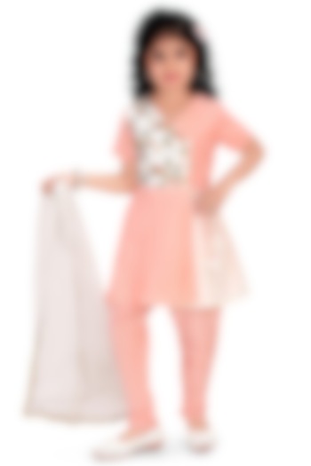Peach & White Cotton Floral Embroidered Kurta Set For Girls by Pragya exclusive at Pernia's Pop Up Shop