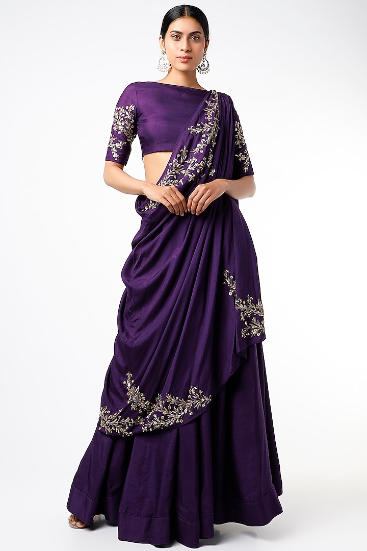 Purple Embroidered Pre-Stitched Saree Set by Prathyusha Garimella