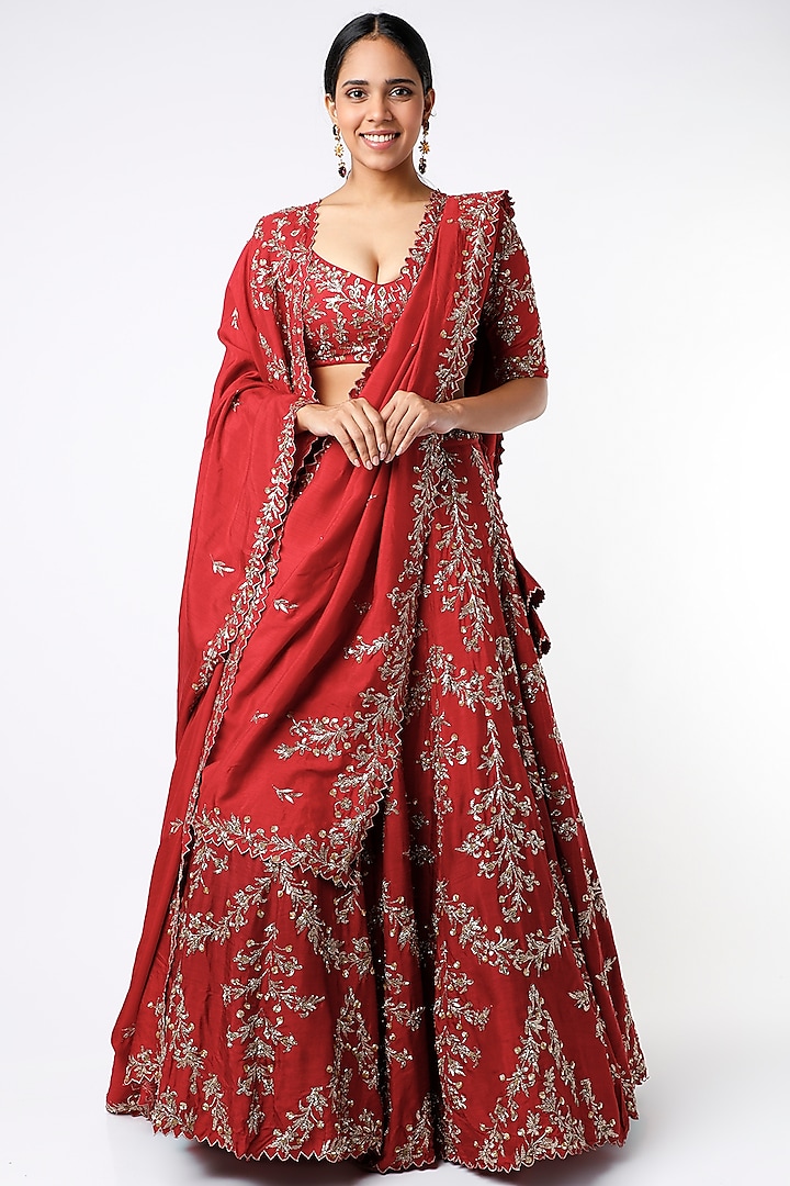 Red Zari Embroidered Lehenga Set by Prathyusha Garimella