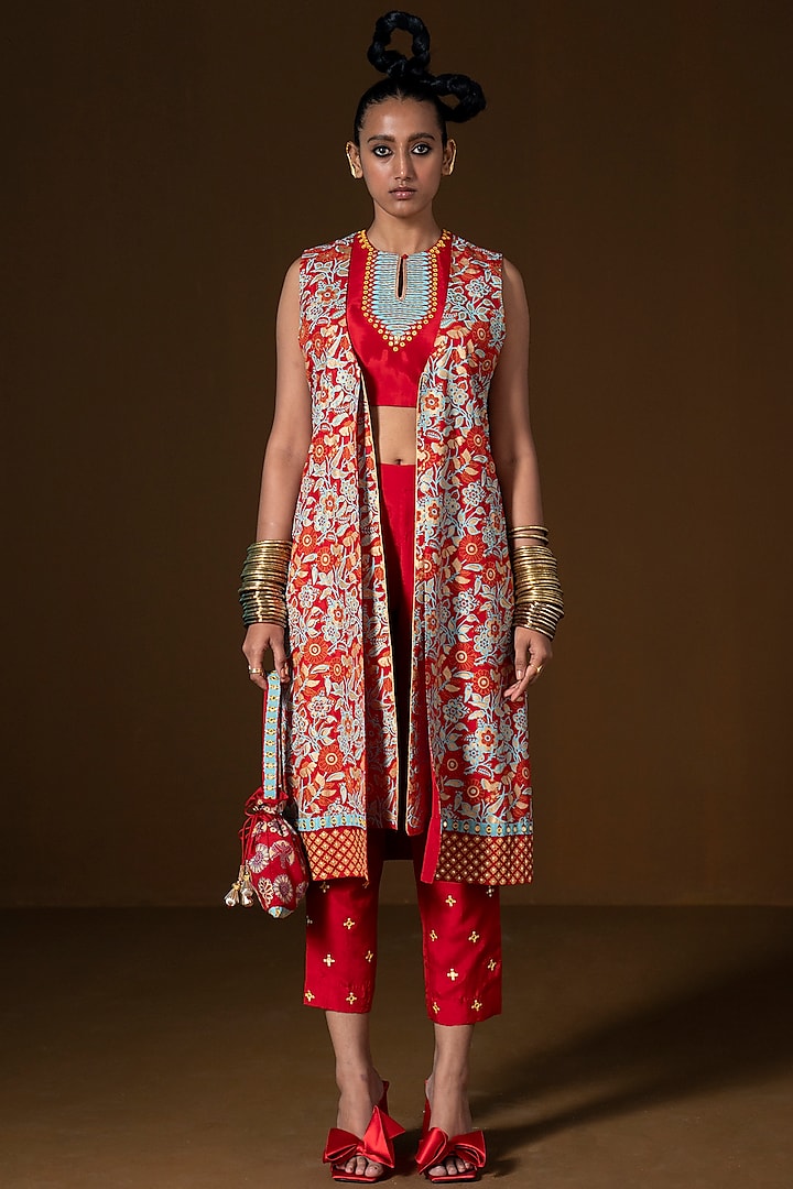 Red Summer Silk Embroidered Jacket Set by POOJA RAJGARHIA GUPTA