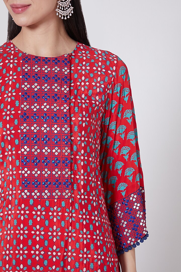 Red Hand Embroidered Straight Kurta by POOJA RAJGARHIA GUPTA at Pernia's Pop Up Shop
