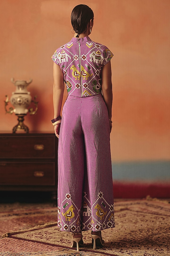 Magenta Pure Crepe Ikat Co-Ord Set by POOJA RAJGARHIA GUPTA at Pernia's Pop Up Shop
