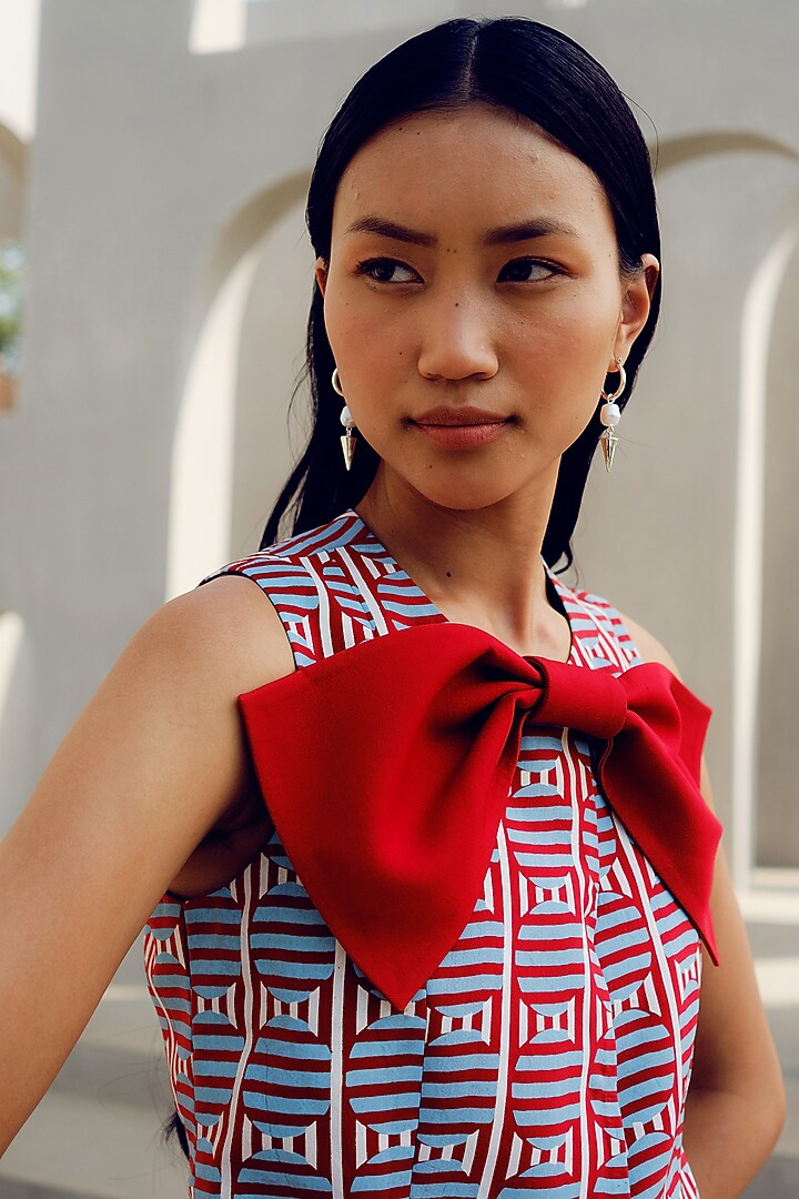 Red Pure Crepe Jacket Set by POOJA RAJGARHIA GUPTA at Pernia's Pop Up Shop