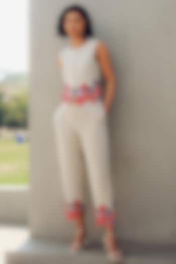 Off-White Pure Crepe Floral Embroidered Co-ord Set by POOJA RAJGARHIA GUPTA at Pernia's Pop Up Shop