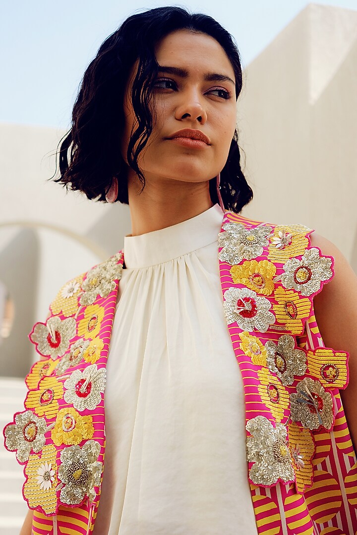 Pink Double Georgette Floral Embroidered Jacket by POOJA RAJGARHIA GUPTA at Pernia's Pop Up Shop