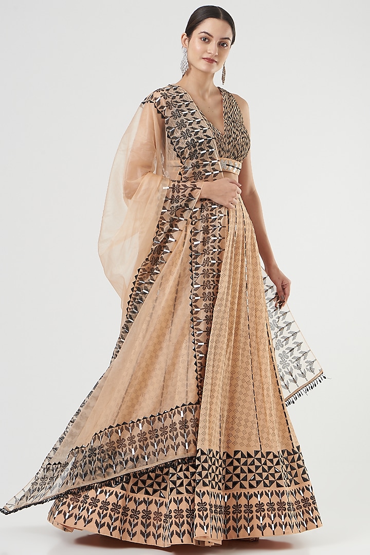 Nude Hand Embroidered Wedding Lehenga Set by POOJA RAJGARHIA GUPTA at Pernia's Pop Up Shop