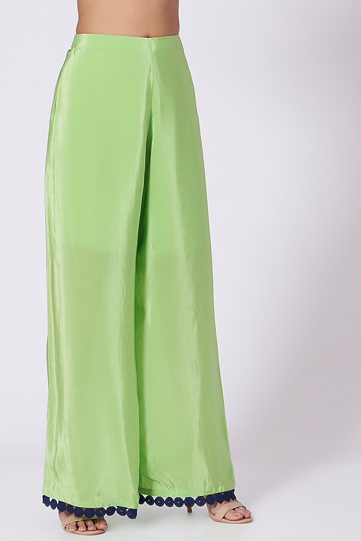 Green Sequins Embroidered Kaftan Set by POOJA RAJGARHIA GUPTA at Pernia's Pop Up Shop