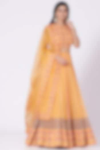 Apricot Orange Wedding Lehenga Set With Hand Embroidery by POOJA RAJGARHIA GUPTA at Pernia's Pop Up Shop