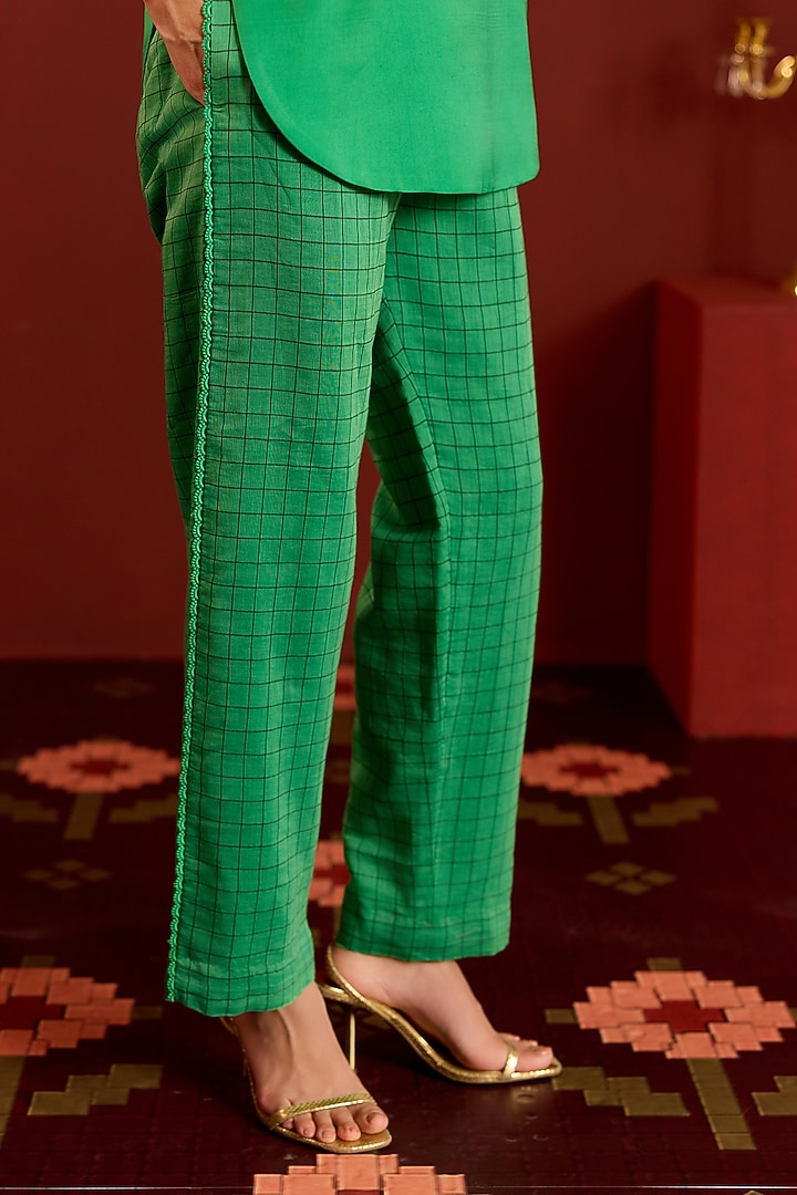 Green Chanderi & Satin Floral Sequin Co-Ord Set by POOJA RAJGARHIA GUPTA at Pernia's Pop Up Shop