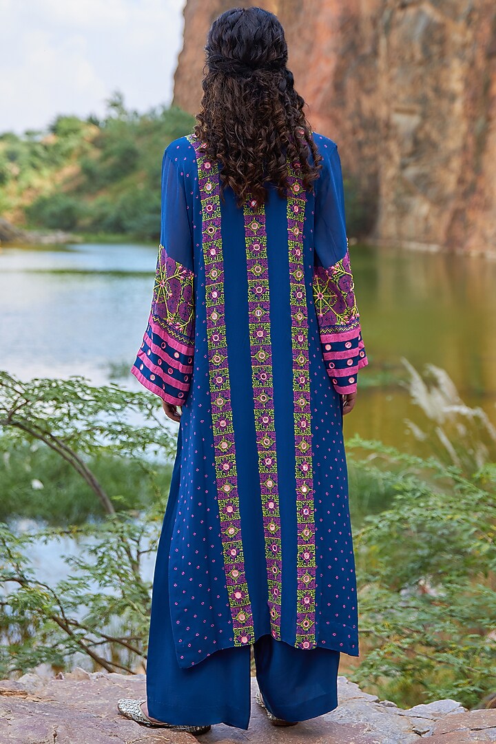 Dark Blue Hand Embroidered Kurta Set by POOJA RAJGARHIA GUPTA at Pernia's Pop Up Shop