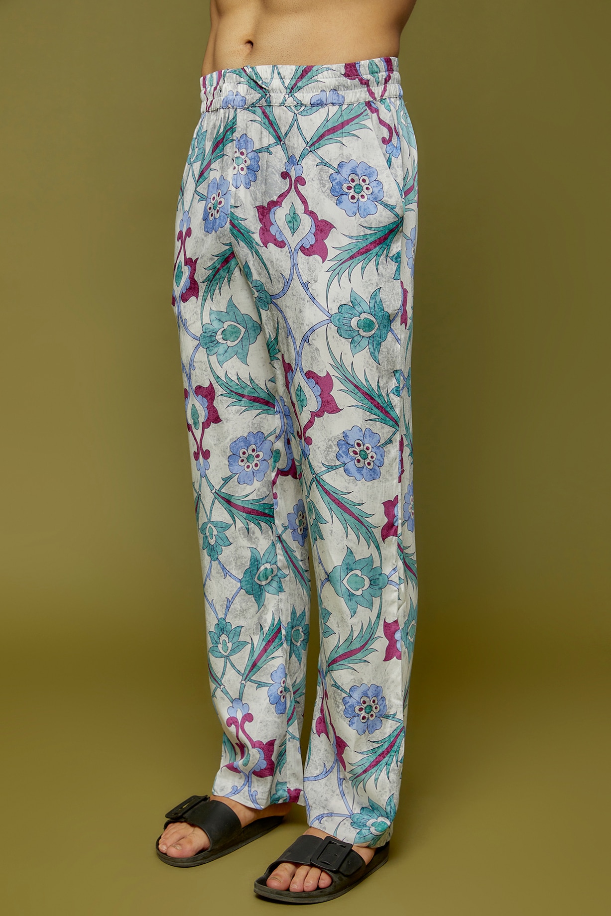 Green Modal Printed Lounge Pants Design by PERTE DEGO at Pernia's Pop Up  Shop 2024