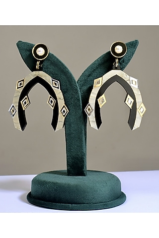 Cream & Black Textured Acrylic Dangler Earrings by PRACHI GUPTA