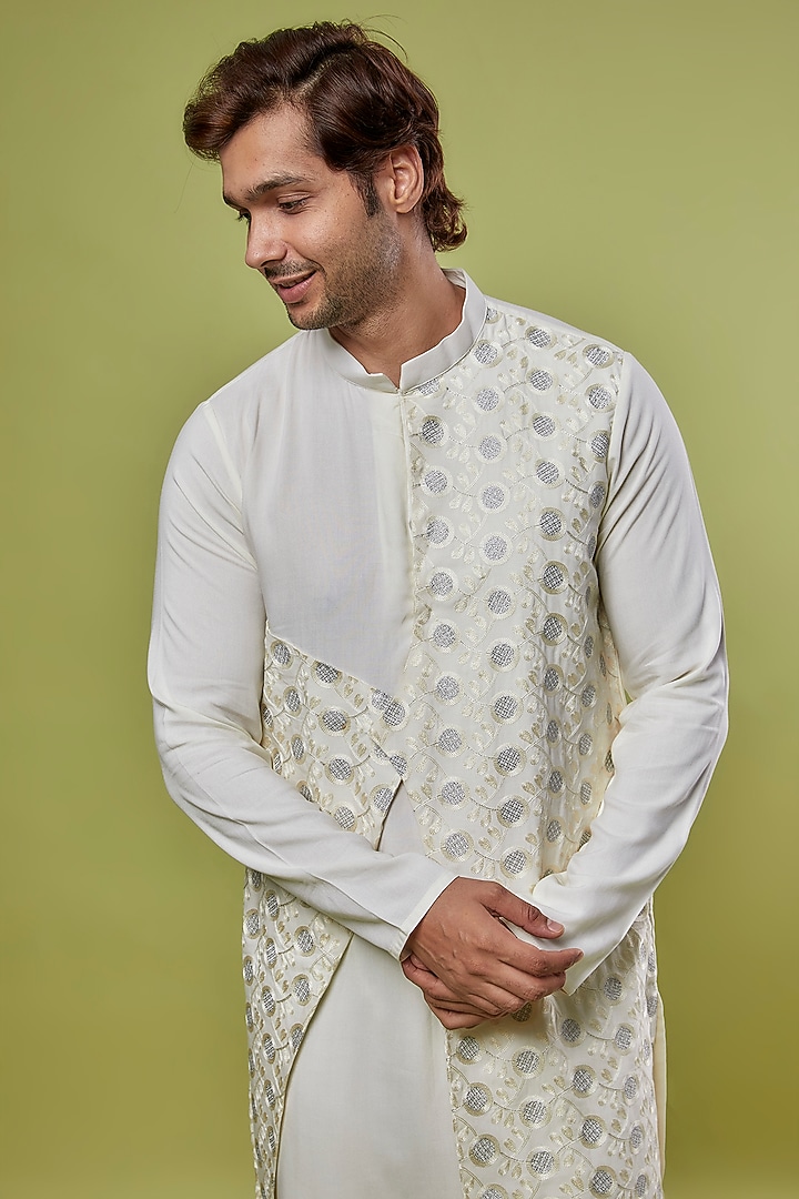 Ivory Cotton Blend & Katan Silk Embroidered Jacket Kurta Set by PRIYANKA HARALALKA at Pernia's Pop Up Shop