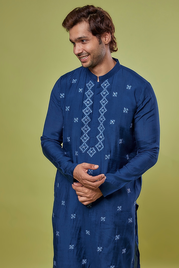 Blue Cotton & Silk Hand Embroidered Kurta Set by PRIYANKA HARALALKA at Pernia's Pop Up Shop