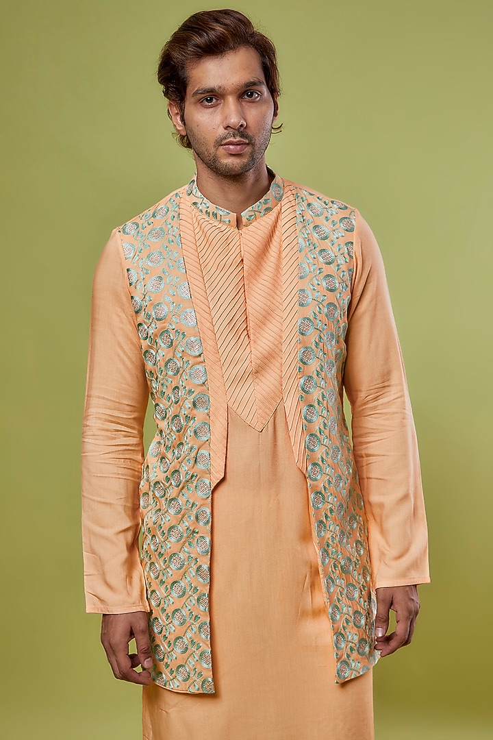 Peach & Aqua Green Bhagalpuri Silk Embroidered Kurta Set by PRIYANKA HARALALKA at Pernia's Pop Up Shop