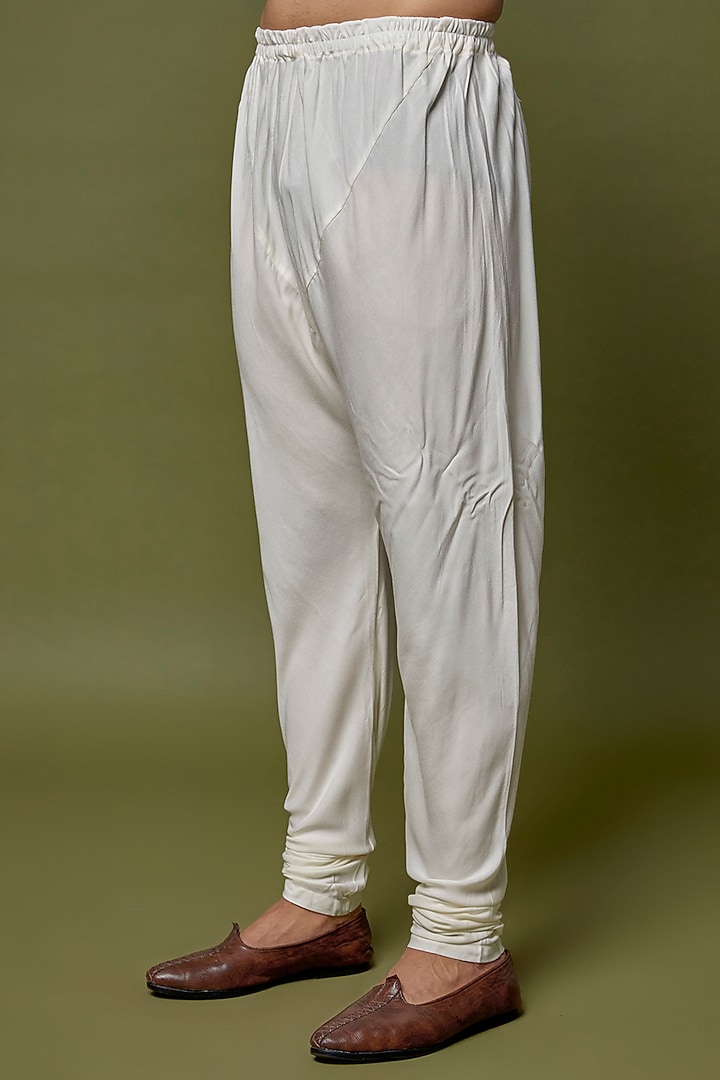 Ivory Georgette Sequins Embroidered Kurta Set by PRIYANKA HARALALKA at Pernia's Pop Up Shop