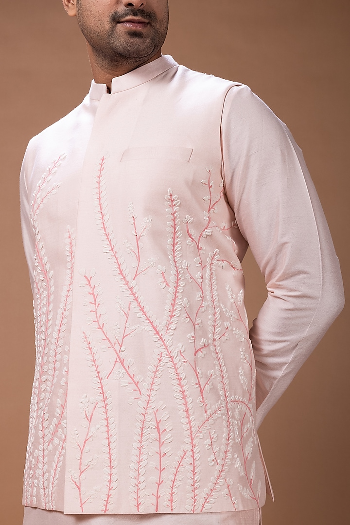 Powder Pink Cotton Silk Handpainted Bundi Jacket Set by PRIYANKA HARALALKA at Pernia's Pop Up Shop
