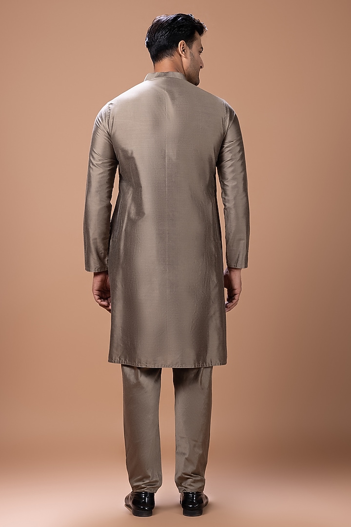 Metallic Fawn Cotton Silk Embroidered Kurta Set by PRIYANKA HARALALKA at Pernia's Pop Up Shop