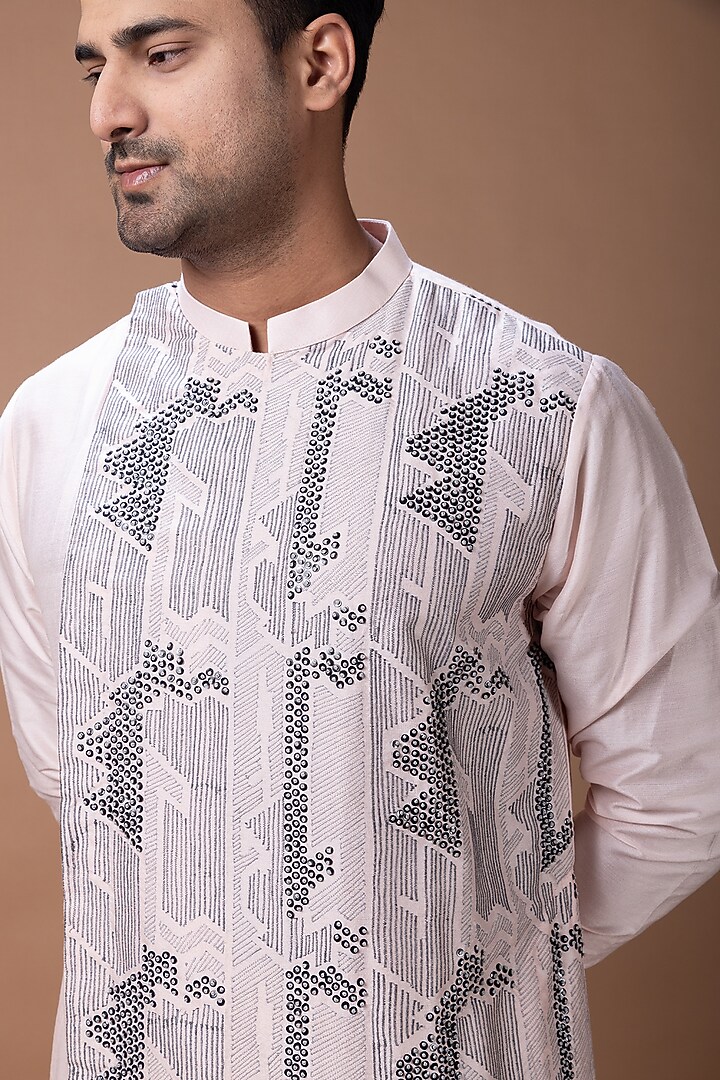 Powder Pink Cotton Silk Hand Embroidered Kurta Set by PRIYANKA HARALALKA at Pernia's Pop Up Shop