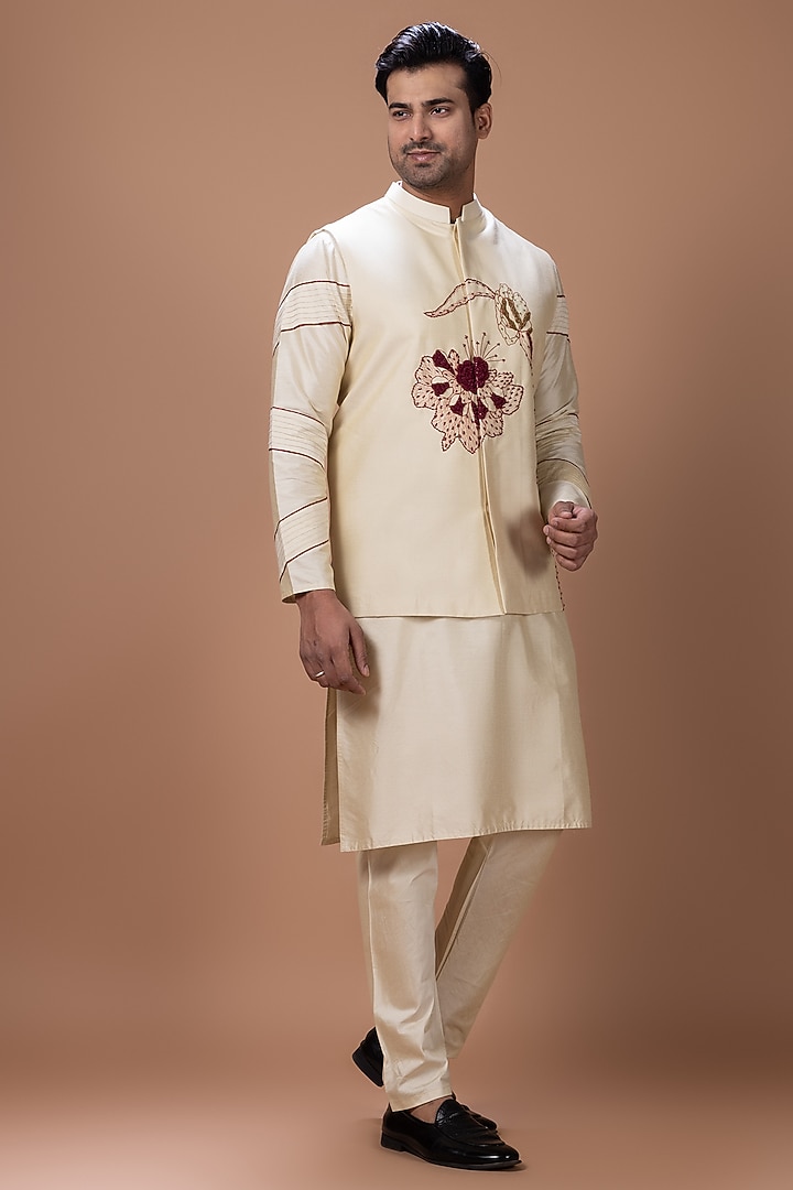 Beige Cotton Silk Embroidered Bundi Jacket Set by PRIYANKA HARALALKA at Pernia's Pop Up Shop