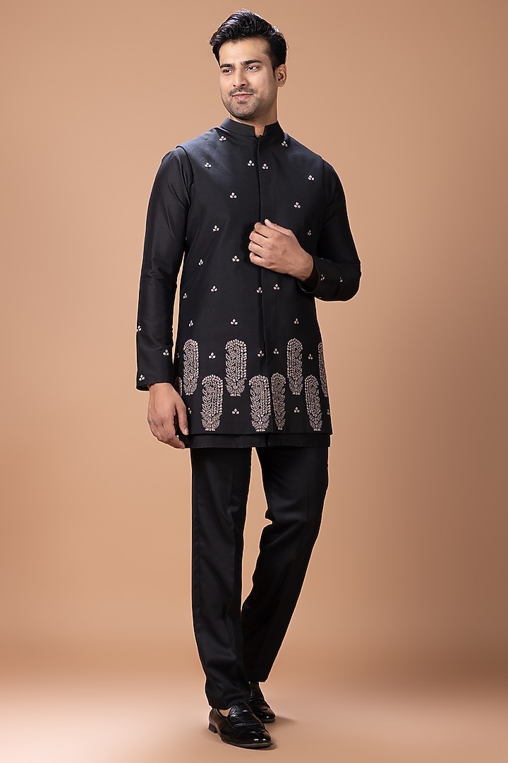 Black Cotton Silk Hand Embroidered Open Bundi Jacket Set by PRIYANKA HARALALKA at Pernia's Pop Up Shop