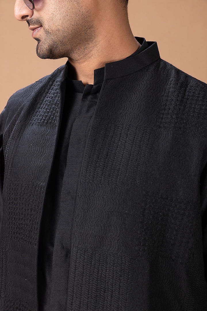 Black Cotton Silk Machine Embroidered Open Indowestern Set by PRIYANKA HARALALKA at Pernia's Pop Up Shop