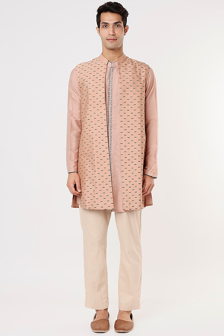 Onion Pink Embroidered Kurta Set With Jacket by PRIYANKA HARALALKA at Pernia's Pop Up Shop