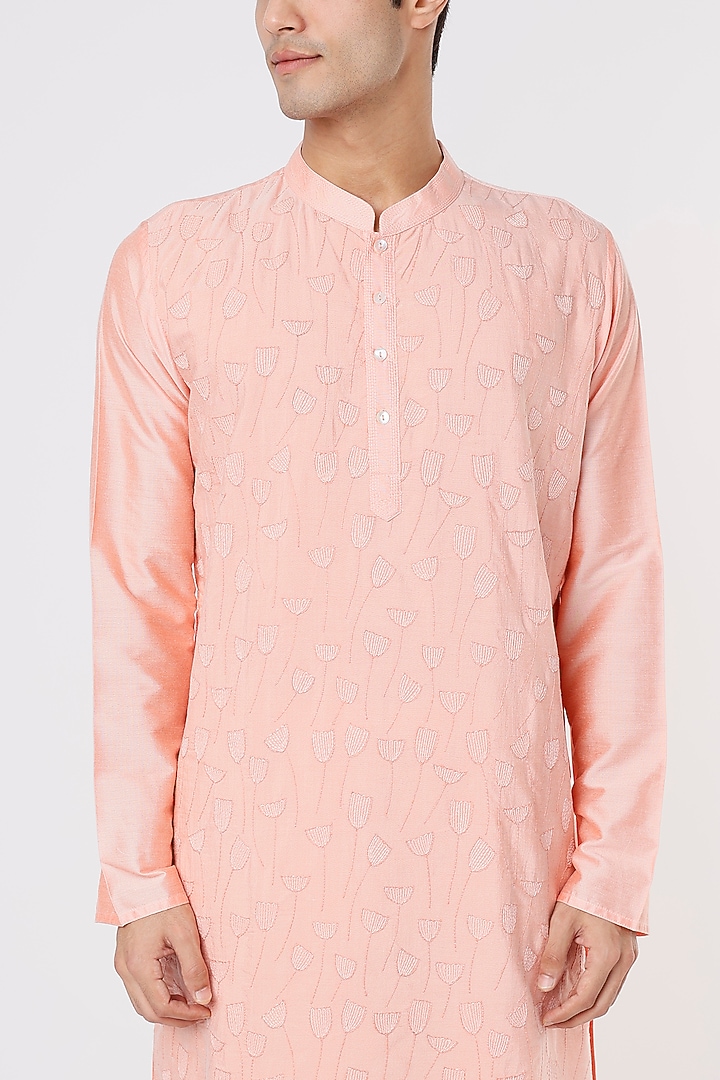 Pink Embroidered Kurta Set by PRIYANKA HARALALKA at Pernia's Pop Up Shop