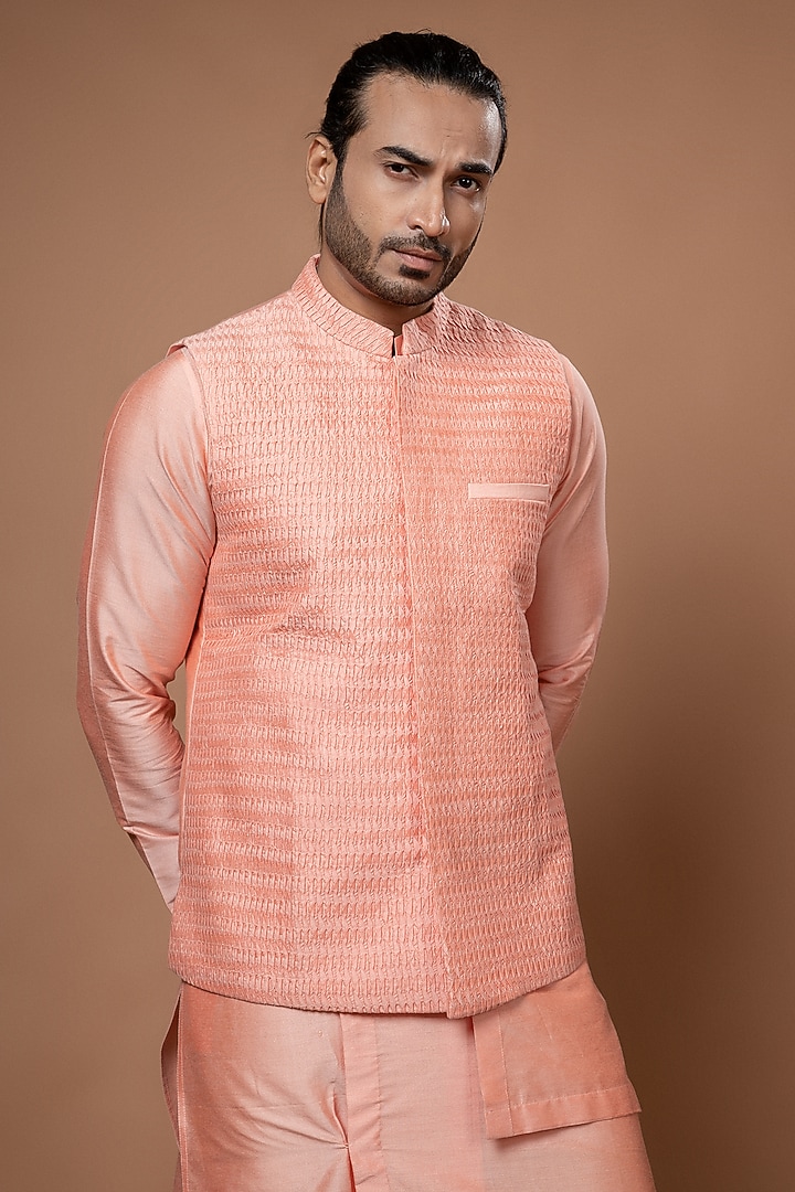 Pink Cotton Silk Machine Embroidered Bundi Jacket Set by PRIYANKA HARALALKA at Pernia's Pop Up Shop